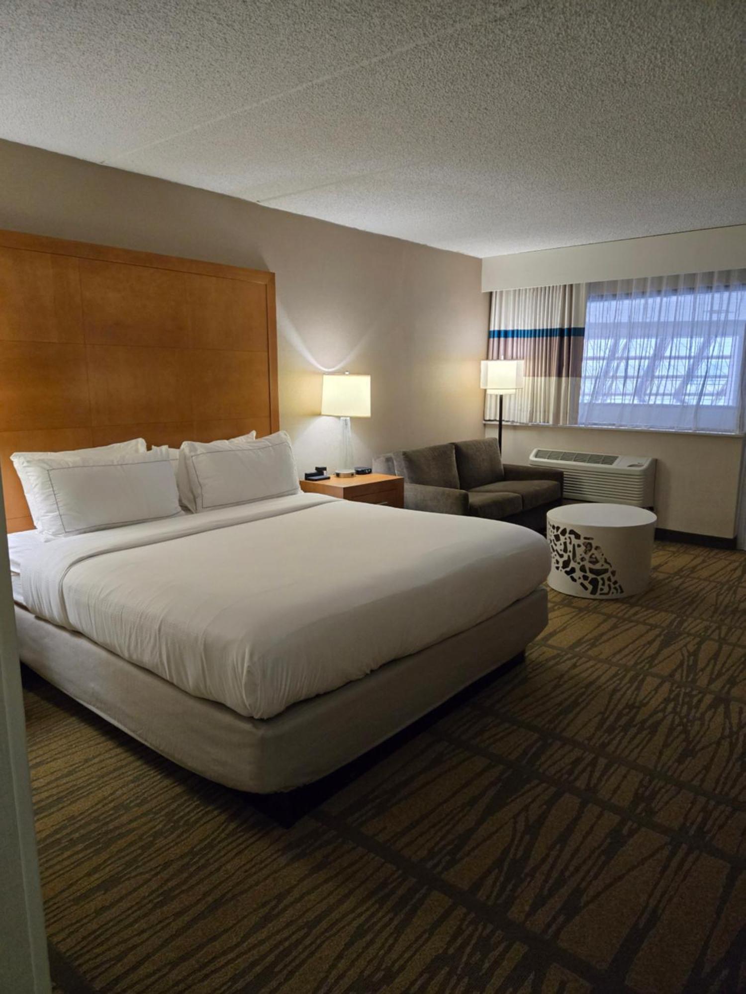 Doubletree By Hilton Rochester Henrietta Exterior photo